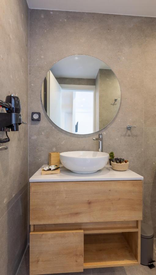 Mandevilia Suites Афины Экстерьер фото