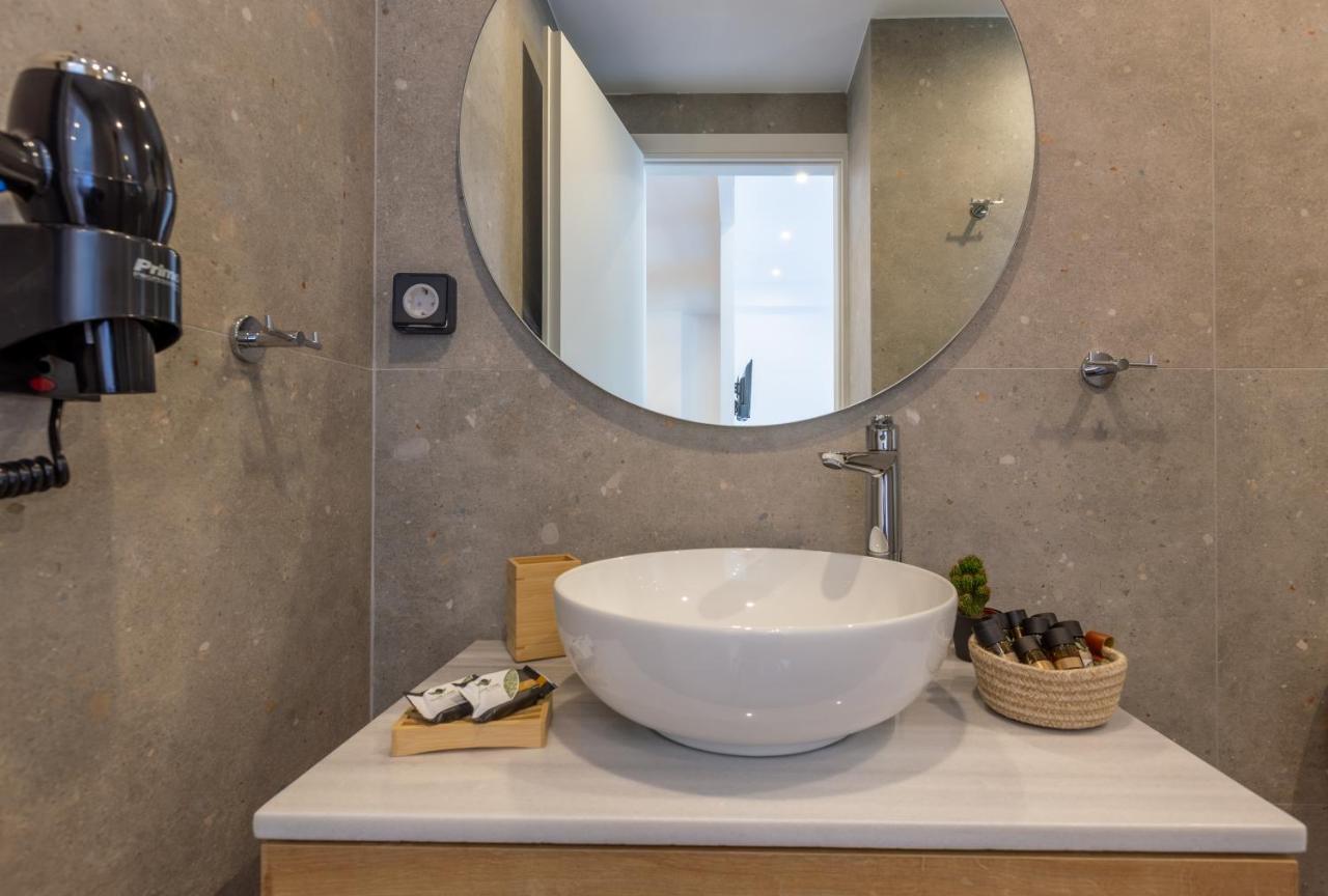 Mandevilia Suites Афины Экстерьер фото